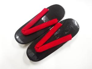 未使用品　漆塗り桐下駄(24センチ)